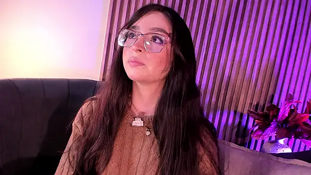 Eva Macalliter online show from 03-13-26, 03:22