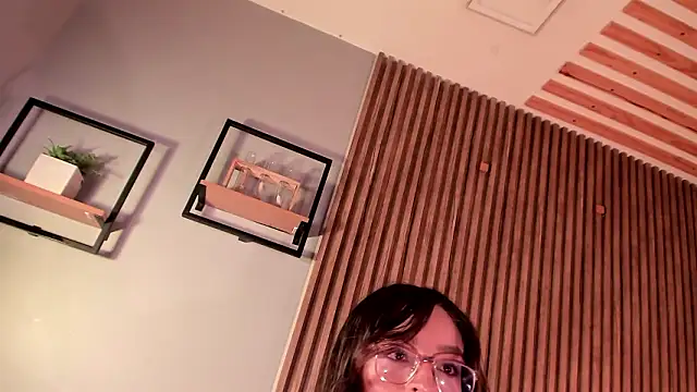 Eva Macalliter online show from 03-15-26, 05:14