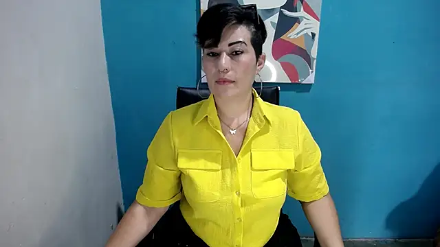 Snapshot of Sunny_rayz_ chatting on 07-17-26, 03:31 Sunny rayz online show from 07-17-26, 03:31