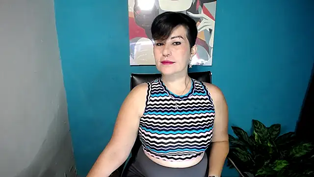 Snapshot of Sunny_rayz_ chatting on 06-12-26, 11:52 Sunny rayz online show from 06-12-26, 11:52