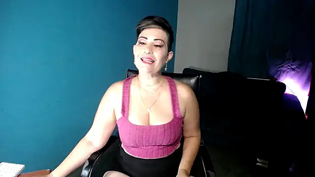 Snapshot of Sunny_rayz_ chatting on 06-30-26, 10:37 Sunny rayz online show from 06-30-26, 10:37