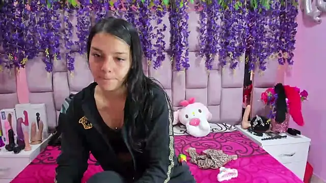 Snapshot of Bich_Anal_ chatting on 02-17-25, 01:22 Bich Anal online show from 02-17-25, 01:22