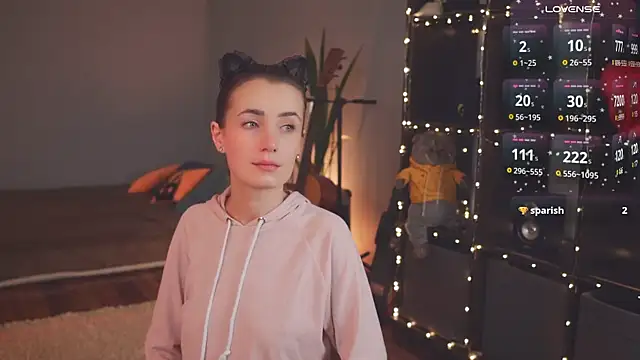 Snapshot of bananya_kitty chatting on 02-10-25, 06:03 bananya kitty online show from 02-10-25, 06:03