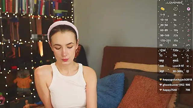 Snapshot of bananya_kitty chatting on 12-16-25, 09:13 bananya kitty online show from 12-16-25, 09:13