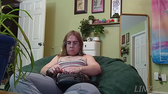 Linzy 19 online show from 01-09-26, 12:28