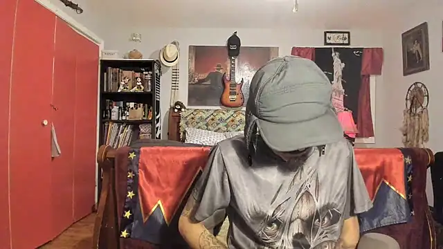 RoosterWabbit online show from 03-11-25, 05:35