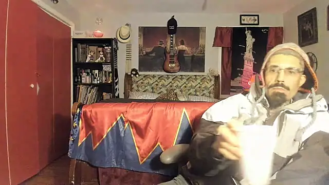 RoosterWabbit online show from 03-10-25, 12:39