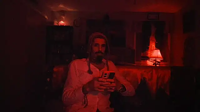 RoosterWabbit online show from 03-10-25, 03:45