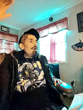 RoosterWabbit online show from 05-02-26, 11:43