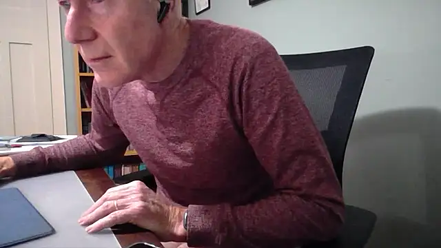 jiggy77777 online show from 02-10-26, 09:47