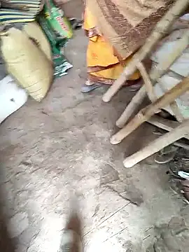 COUPLLE VILLAGE online show from 01-16-26, 03:43