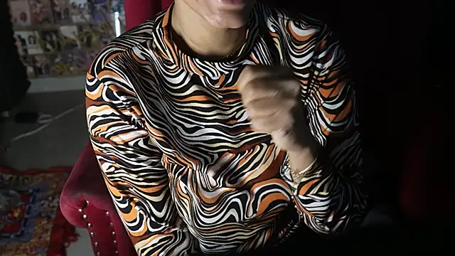 Snapshot of -AyeshaSinghania- chatting on 01-20-25, 05:06 -AyeshaSinghania- online show from 01-20-25, 05:06