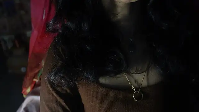 Snapshot of -AyeshaSinghania- chatting on 10-10-25, 10:49 -AyeshaSinghania- online show from 10-10-25, 10:49