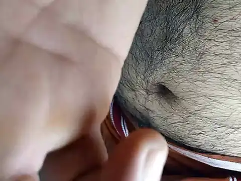 Snapshot of Sultryandrews chatting on 03-19-25, 04:02 Sultryandrews online show from 03-19-25, 04:02