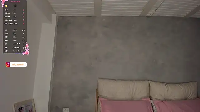 YuliCardona  online show from 05-09-26, 07:06