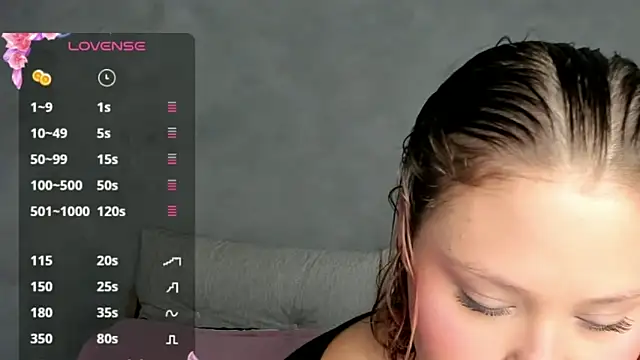 YuliCardona  online show from 06-08-26, 07:47