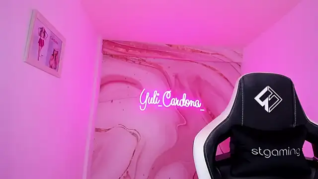 YuliCardona  online show from 04-13-26, 07:51