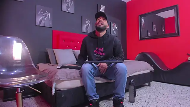 Thiagogomez online show from 11-24-25, 12:38