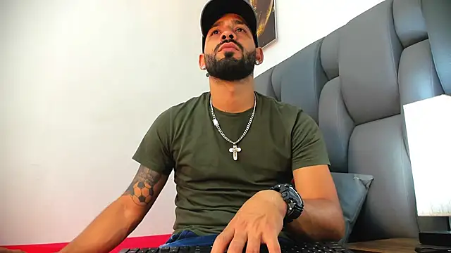 Thiagogomez online show from 04-22-26, 07:42