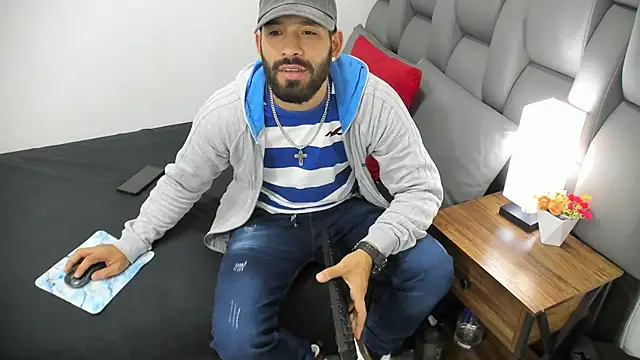 Thiagogomez online show from 03-09-26, 07:17