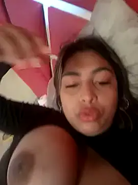 ViolettAndCandy online show from 09-09-25, 06:28