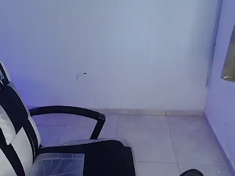 Snapshot of hot_king20 chatting on 12-05-25, 08:50 hot king20 online show from 12-05-25, 08:50