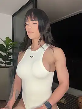 Helenbronwx online show from 12-31-24, 12:00