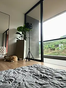 Helenbronwx online show from 01-09-25, 07:08