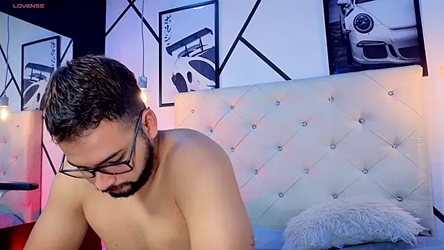 Snapshot of Andrew_Brown chatting on 02-24-26, 02:07 Andrew Brown online show from 02-24-26, 02:07