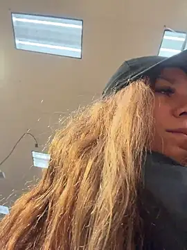 Bigbuttbrooklynn online show from 12-15-25, 01:17