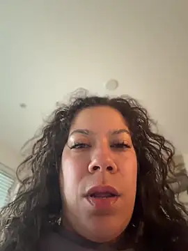 Snapshot of Bigbuttbrooklynn chatting on 04-30-26, 01:29 Bigbuttbrooklynn online show from 04-30-26, 01:29