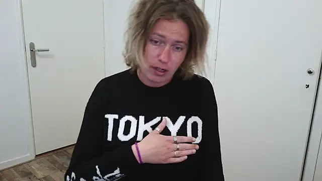 cumfun online show from 05-17-26, 02:06