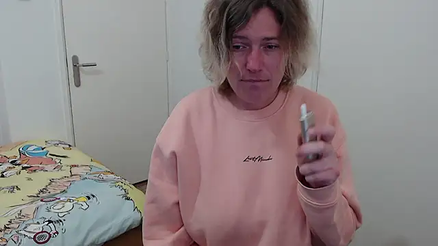 Snapshot of cumfun chatting on 02-26-26, 08:25 cumfun online show from 02-26-26, 08:25