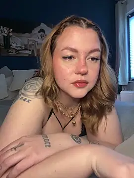 Snapshot of VictoriaLaFleur chatting on 01-17-25, 01:46 VictoriaLaFleur online show from 01-17-25, 01:46