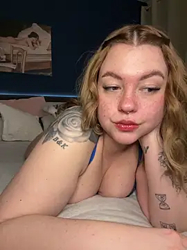 Snapshot of VictoriaLaFleur chatting on 01-02-25, 09:39 VictoriaLaFleur online show from 01-02-25, 09:39