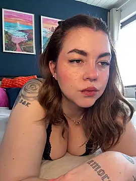 Snapshot of VictoriaLaFleur chatting on 02-21-25, 01:44 VictoriaLaFleur online show from 02-21-25, 01:44