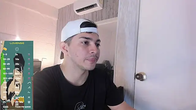 JUANDIAMONDS98 online show from 02-11-26, 01:00