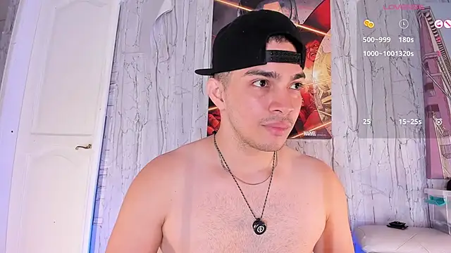 Snapshot of JUANDIAMONDS98 chatting on 05-26-26, 01:31 JUANDIAMONDS98 online show from 05-26-26, 01:31
