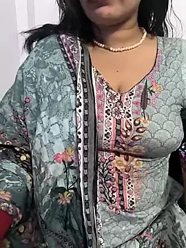 Snapshot of lovely_zara chatting on 03-07-25, 06:33 lovely zara online show from 03-07-25, 06:33