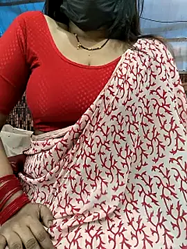 Snapshot of lovely_zara chatting on 02-05-25, 12:38 lovely zara online show from 02-05-25, 12:38