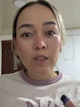 Danielavegax online show from 05-10-26, 02:26