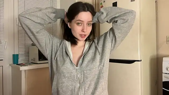 Snapshot of _liatris_ chatting on 09-16-25, 05:25  liatris  online show from 09-16-25, 05:25