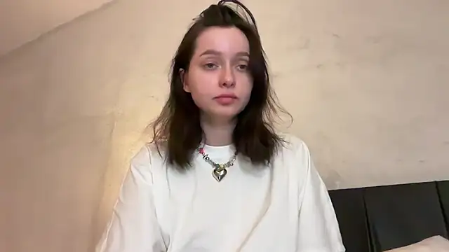 Snapshot of _liatris_ chatting on 01-10-25, 01:31  liatris  online show from 01-10-25, 01:31