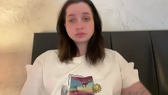 Snapshot of _liatris_ chatting on 03-05-25, 11:06  liatris  online show from 03-05-25, 11:06