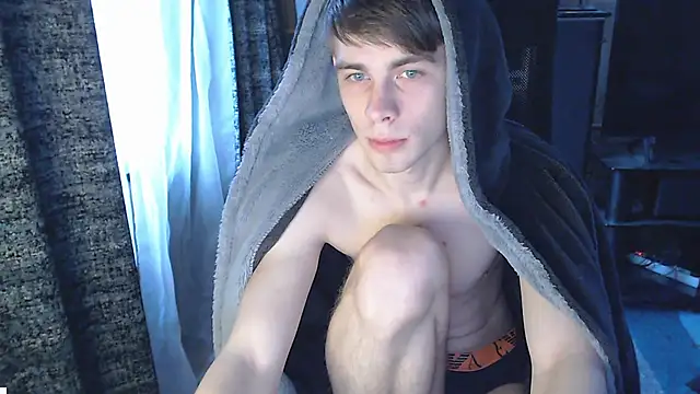 Student Oliver online show from 11-26-25, 07:30