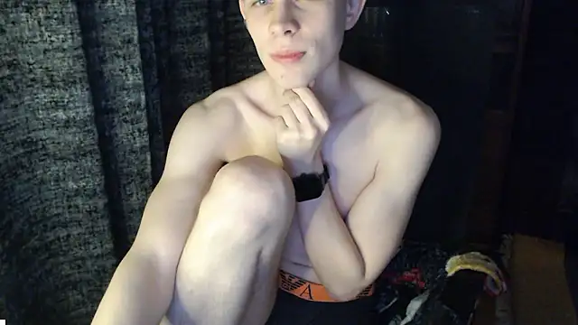 Snapshot of Student_Oliver chatting on 03-04-26, 08:16 Student Oliver online show from 03-04-26, 08:16