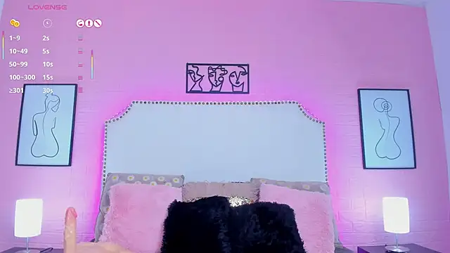 charlotte kisss online show from 10-01-25, 07:51