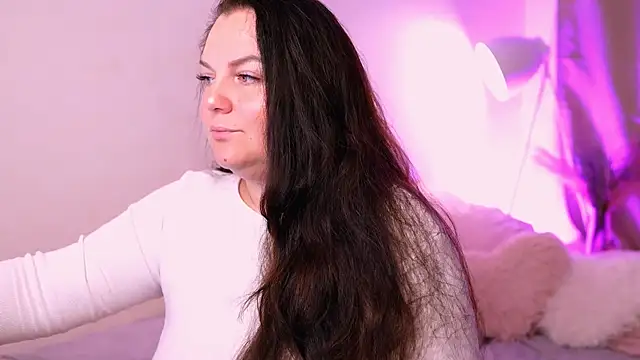 Snapshot of ameliaminkx chatting on 11-10-25, 04:28 ameliaminkx online show from 11-10-25, 04:28