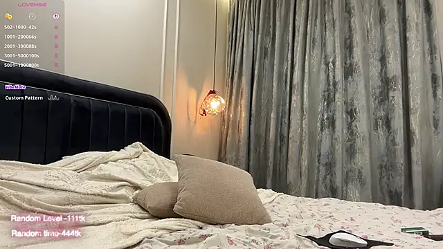 Fleur Delis online show from 02-17-26, 05:10