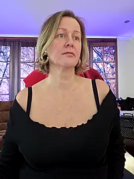 Snapshot of MarleneBloem chatting on 02-26-25, 01:43 MarleneBloem online show from 02-26-25, 01:43